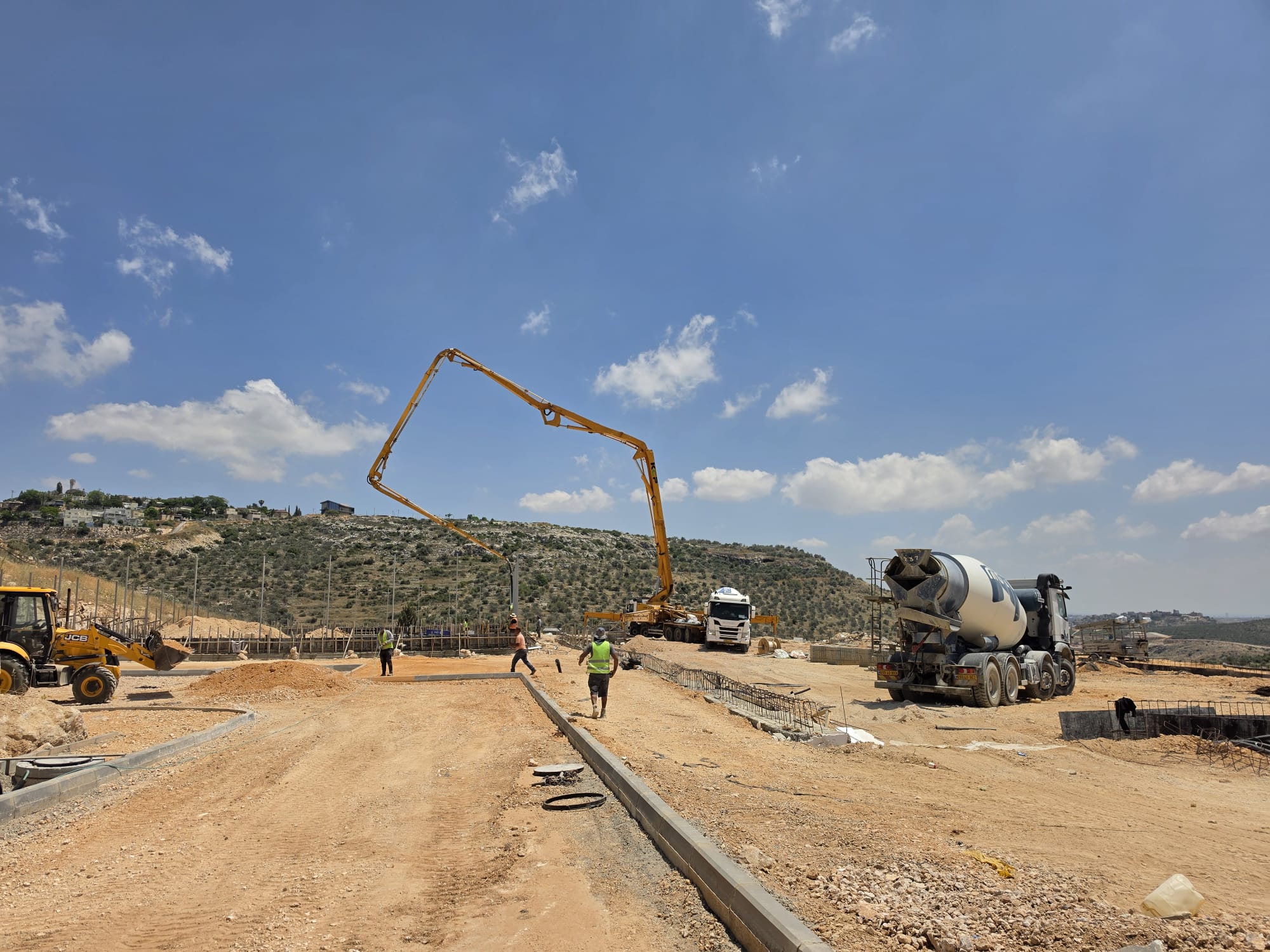 מתחם ספורטק חדשני ומגרשים רב-תכליתיים בלשם